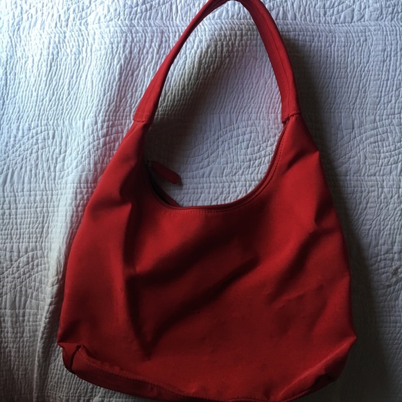 Red bag - Picture 2 of 4